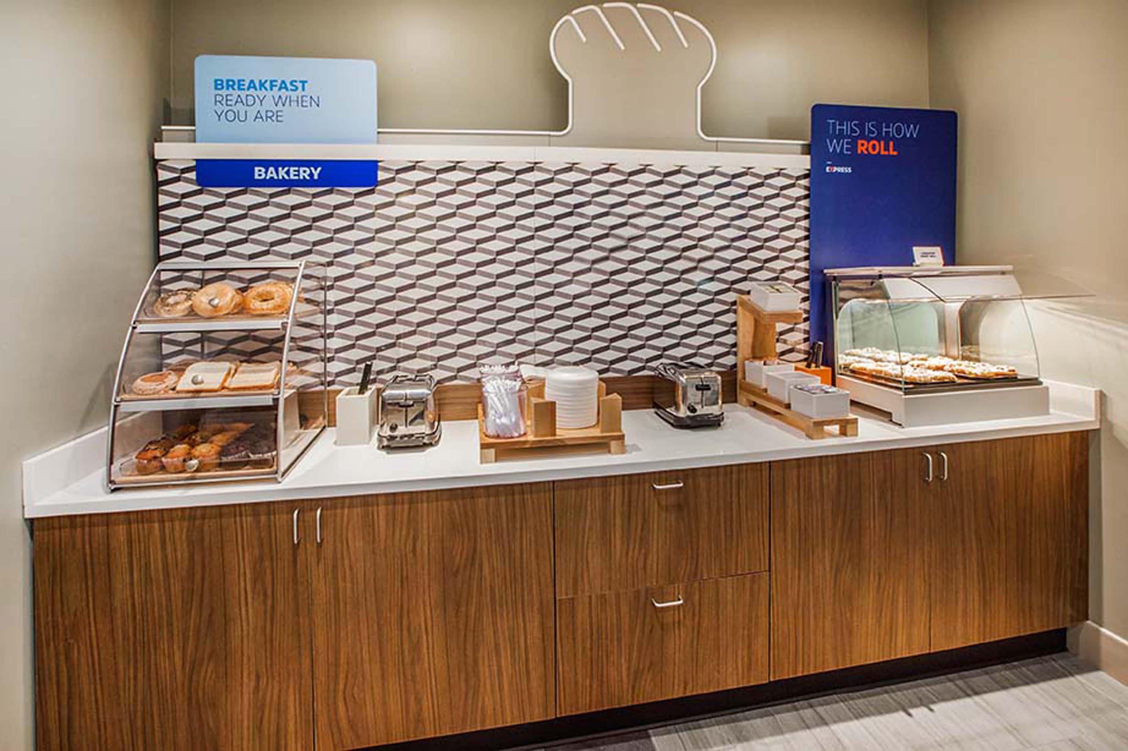 Holiday Inn Express Vancouver-Metrotown Burnaby Zewnętrze zdjęcie