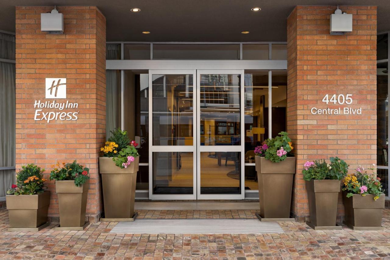 Holiday Inn Express Vancouver-Metrotown Burnaby Zewnętrze zdjęcie