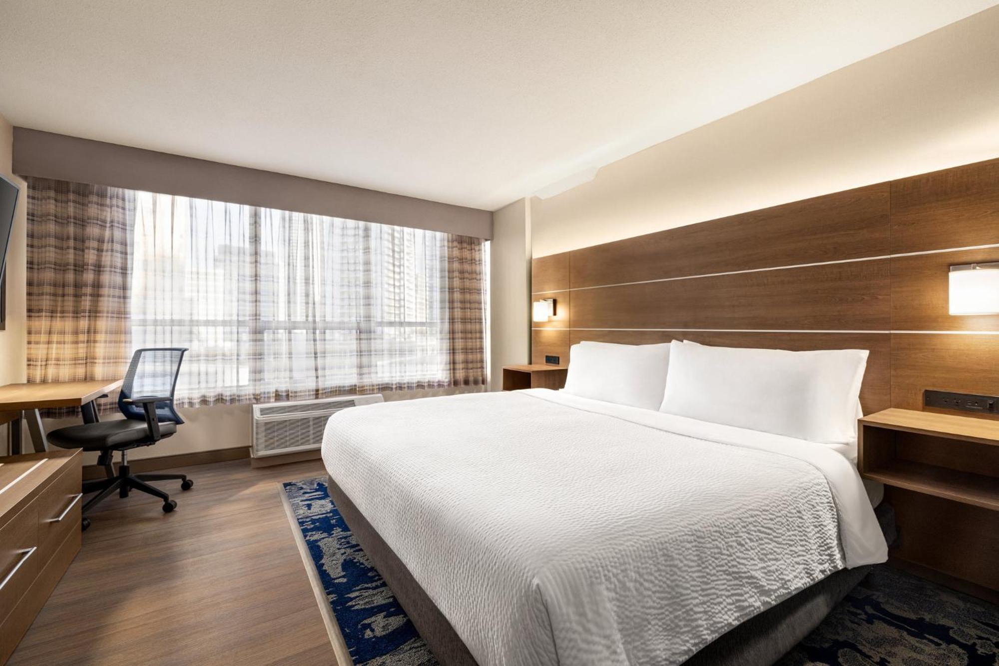 Holiday Inn Express Vancouver-Metrotown Burnaby Zewnętrze zdjęcie