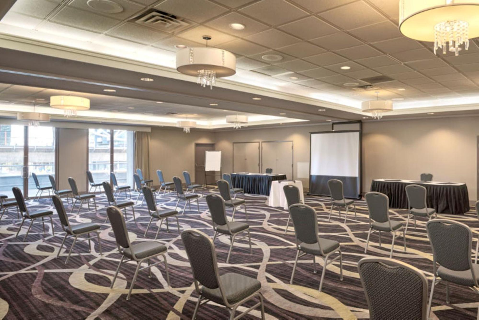 Holiday Inn Express Vancouver-Metrotown Burnaby Zewnętrze zdjęcie